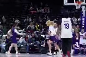 吧友们的老婆来啦！霍纳塞克的女儿，颜值高身材好，球技也很能打