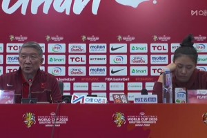 宫鲁鸣点评：比利时非常有经验很快调整 抓住我们防守弱点得总结